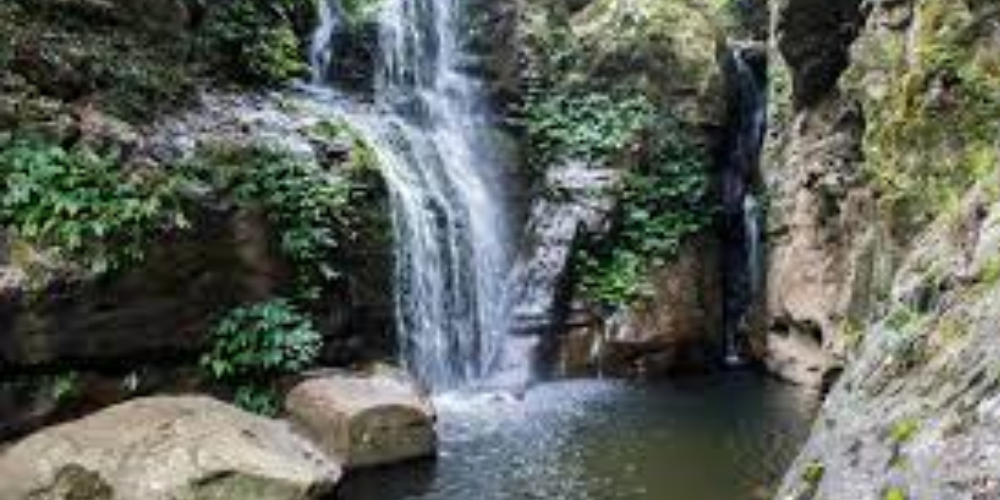 cascade falls macquarie pass nsw
